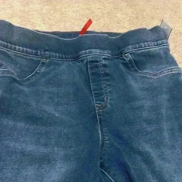 Spanx Raw Hem Ankle Skinny Jeggings - Picture 5 of 5